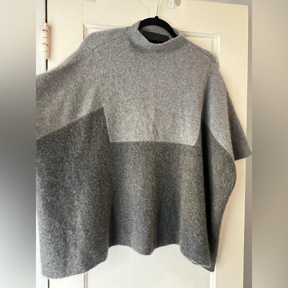 The Elder Statesman Colorblock Cashmere Sweater Poncho Cape - Picture 6 of 12